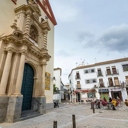 La Trinidad - Great Location Отель типа 