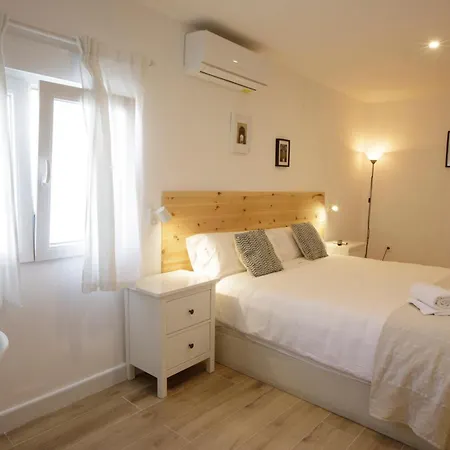 La Trinidad - Great Location Bed & Breakfast *