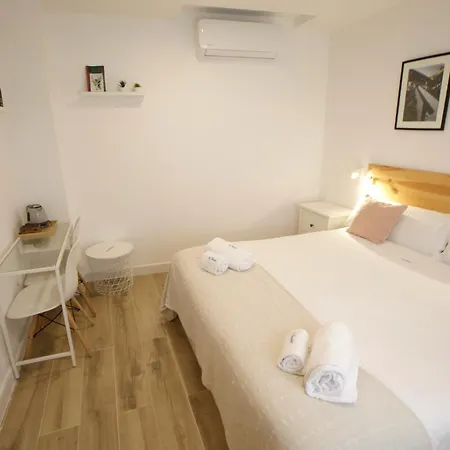 La Trinidad - Great Location Bed & Breakfast *